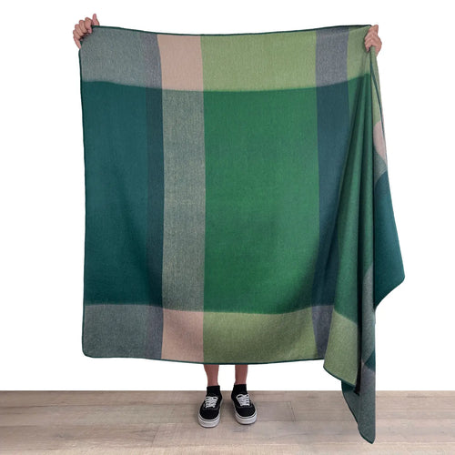 Alpine Alpaca Throw Blanket – Handcrafted, Earthy Mountain Tones